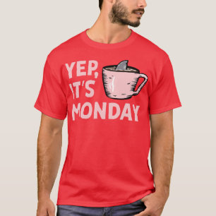 JA sin måndag MF-arbetsvecka, Shark Swimming in Co T Shirt