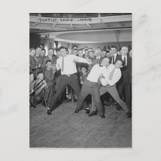 Jack Dempsey Mock Fighting against Harry Houdini Vykort (Framsida)