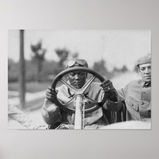 Jack Johnson som kör Thomas Flyer Poster (Framsidan)