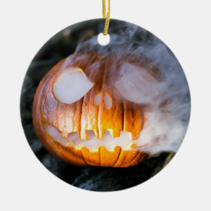 Jack-o-Lantern Halloween Pumpkin Head på Fire Julgransprydnad Keramik