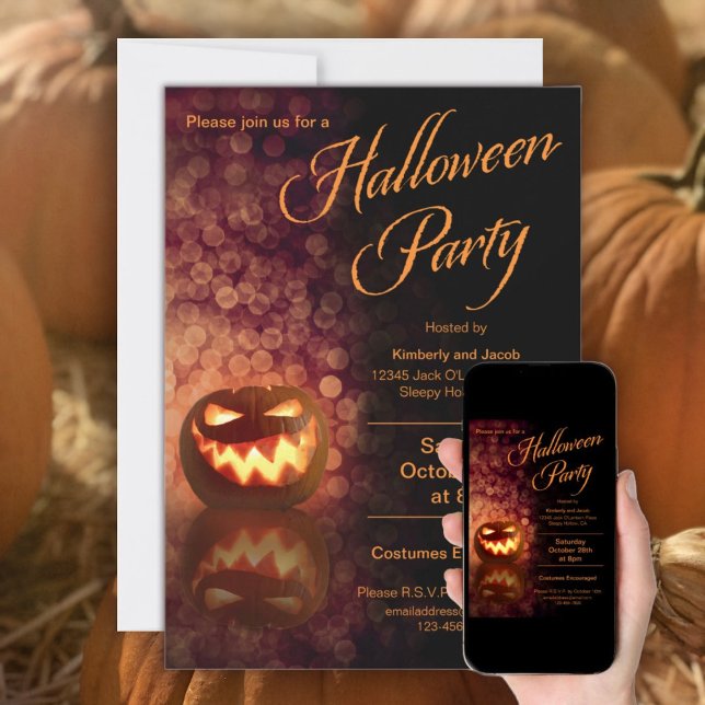 Jack O'Lantern Hallowen Party Black + Orange Inbjudningar (Jack O'Lantern Halloween Party invitation with orange bokeh sparkles on a black background. )