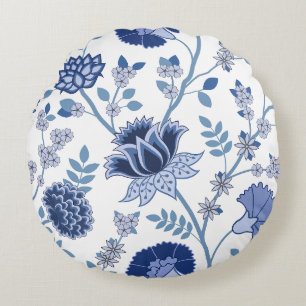 Jacobean Blommigt Lg Mönster Blue on White Rund Kudde