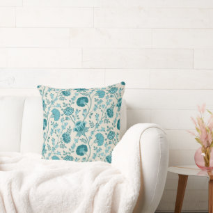 Jacobean Blommönster Teals on Cream Kudde