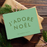 J'adore Noel | Modern Kärlek Julafton-Grönt, minim Helgkort<br><div class="desc">Snyggt J'adore Noel"-citattecknet är en vik helgdag med modernt, minimalistiskt typografi i grönten i skogen på en grönt i ett trendig festive stil. Citatet översätts till "I kärlek christmas" i Fransk. Hälsning, namn och år kan lätt vara personlig för att perfekten för säsongen i julafton ska kunna stå ut från...</div>