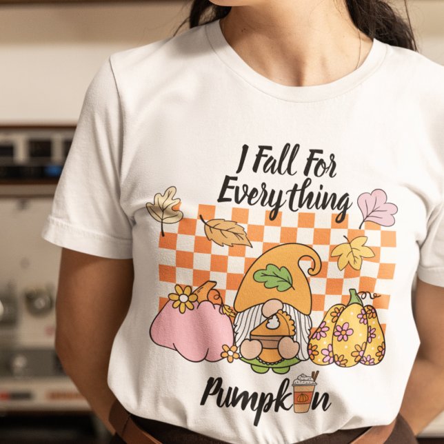 Jag åker för allt Pumpkin T Shirt (This item is for display purposes only to illustrate the design element. )