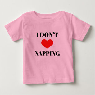 Jag älskar inte att sova röda hjärtan valentine da t shirt
