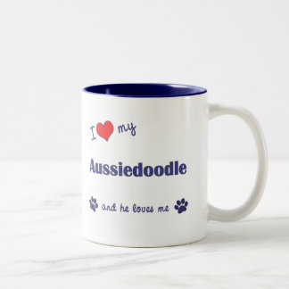 Jag älskar min Aussiedoodle (den Male hunden) Två-Tonad Mugg