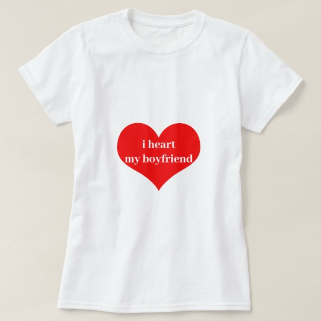 Jag älskar min Boyvän Kärlek Romantic Red Heart Cu T Shirt (Design framsida)