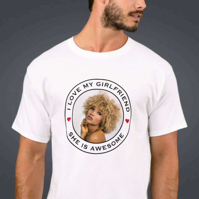 Jag älskar min fantastiska flickvän Foto Text Hjar T Shirt (Skapare uppladdad)