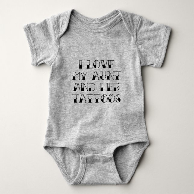Jag älskar min faster och hennes tatueringar t shirt (Framsida)