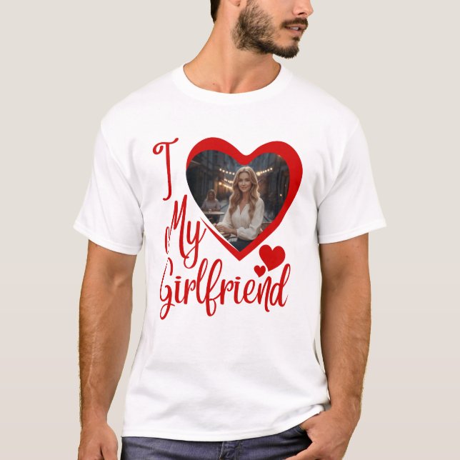 Jag älskar min flickvän anpassad t-shirt (Framsida)