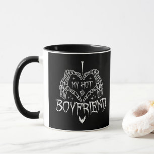 Jag älskar min heta pojkvän Halloween skelett roli Mugg
