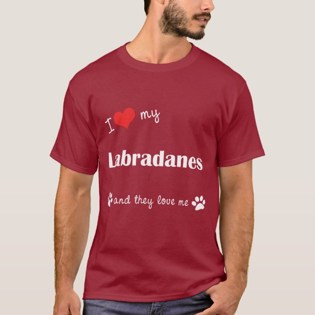 Jag älskar min Labradanes (åtskilliga hundar) Tee (Framsida)