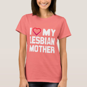 JAG ÄLSKAR MIN LESBISKA MAMMA - -.png Tee Shirt
