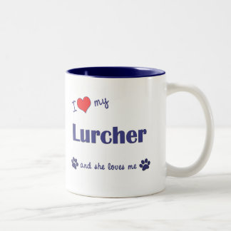 Jag älskar min Lurcher (den kvinnliga hunden) Två-Tonad Mugg