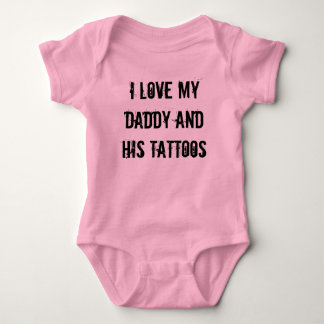 Jag älskar min pappa och hans tatueringar t-shirt