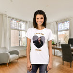 Jag älskar min pojkvän foto namn t shirt<br><div class="desc">Lägg till ett namn och ett foto inuti den hjärtformade ramen.</div>