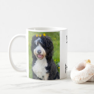 "Jag älskar min Pop Pop! "Whimsical hund i gräs Kaffemugg