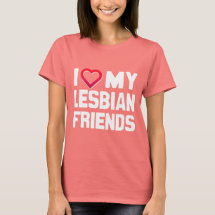 JAG ÄLSKAR MINA LESBISKA VÄNNER - -.png Tee Shirt