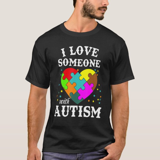 Jag älskar någon med autism t shirt (Framsida)