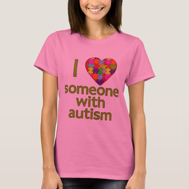 JAG ÄLSKAR NÅGON MED AUTISM TEE (Framsida)