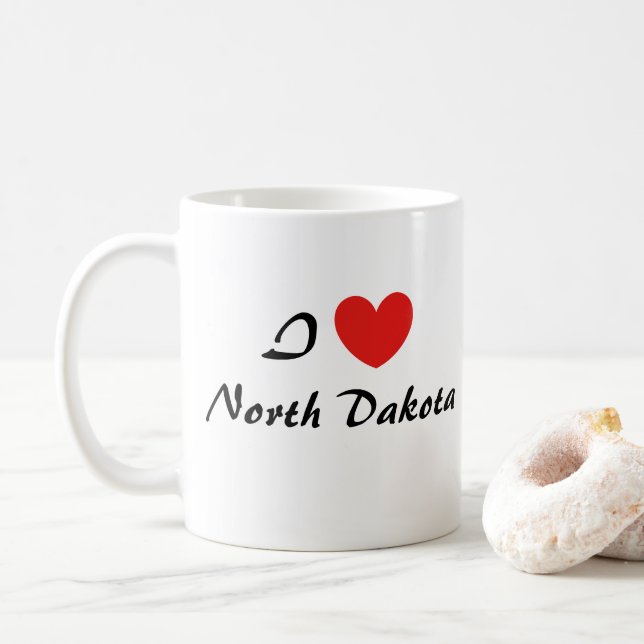 Jag älskar North Dakota hjärt-typografi kaffemugg (Med munk)