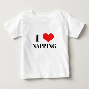 Jag älskar tupplur Sova Rött hjärta Alla hjärtans  T Shirt
