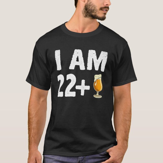 Jag är 22 plus 1 Mittet Finger Funny 23:e Bday 23 T Shirt (Framsida)