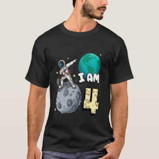 Jag är 4 Space Astronaut Kid Måne Walker 4th Birth T Shirt