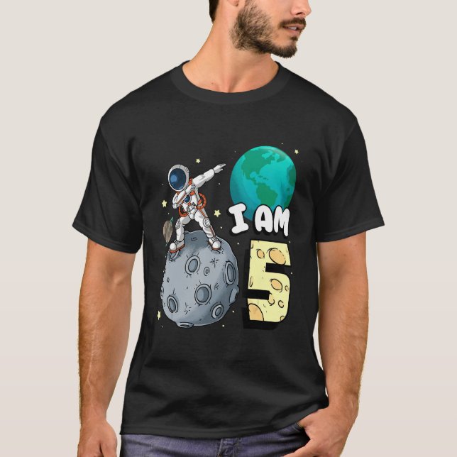 Jag är 5 Space Astronaut Kid Måne Walker 5th Birth T Shirt (Framsida)