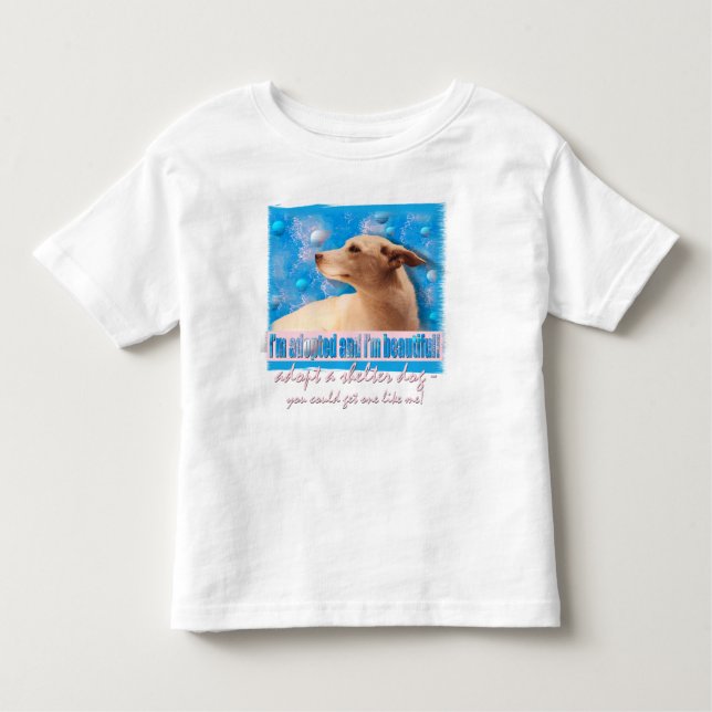 Jag är adopterad och vacker! Småbarn T-shirt (Framsida)