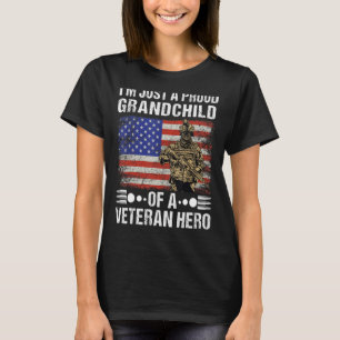 Jag är bara en stolt farmor till en veteran Hero V T Shirt
