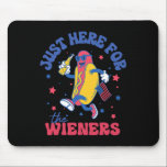 Jag är bara här för Wiener Shirt 4:e juli Hotdog Musmatta<br><div class="desc">Jag är här för Wiener Shirt 4:e juli Hotdog Manar Women</div>