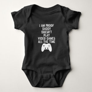 Jag är bevis på att pappa inte spelar videospel  t shirt