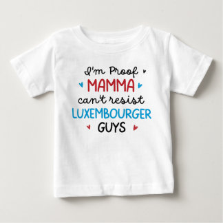 Jag är bevis på Mamma Kan inte hålla luxemburgare T Shirt