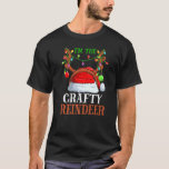 Jag är Crafty Reindeer-julfamiljen Pajamas T Shirt<br><div class="desc">Jag är Crafty Reindeer jul Pajamas Family Julafton</div>