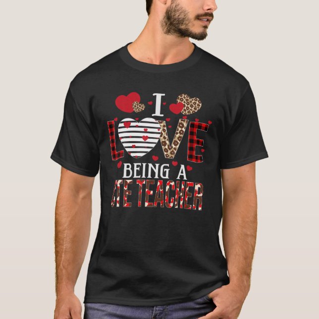 Jag är CTE Lärare Red Plade Hearts Valent T Shirt (Framsida)