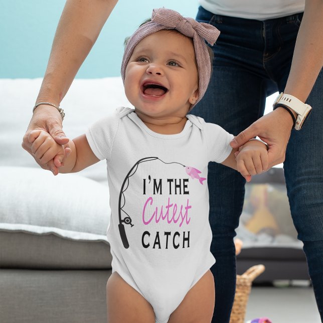Jag är Cutest Catch Funny Fishing T Shirt (Skapare uppladdad)