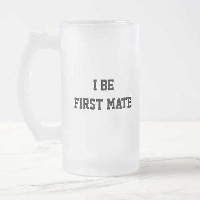 Jag är den första kompisen. Svart och White. Frostat Ölglas (Vänster)