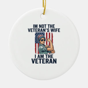 Jag Är Den Veteraniska Patriotiska Kvinnan Veteran Julgransprydnad Keramik