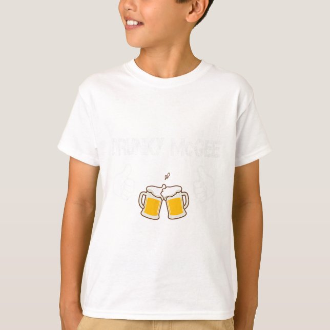 Jag är Drunky Mcgee Roligt Par St Patricks Dag  T Shirt (Framsida)