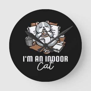 Jag är en inomhuskat - Introvert kat Rund Klocka