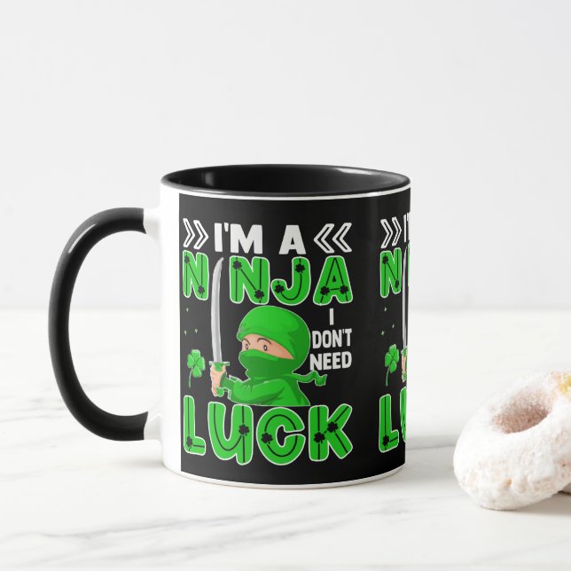 Jag är en ninja, jag behöver inte tur St. Patrick' Mugg (Med munk)