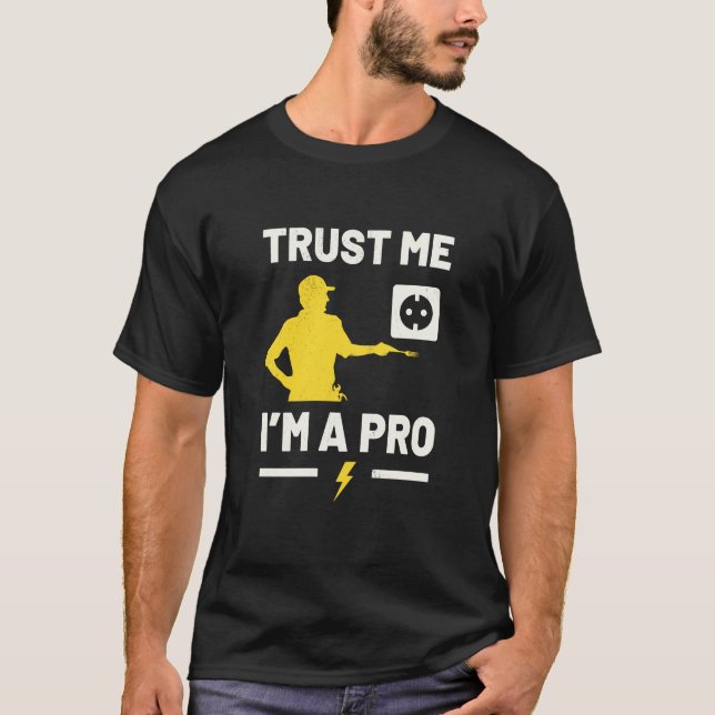 Jag är en proffsansvarig elproducent t shirt (Framsida)