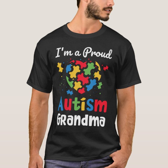 Jag är en stolt Autism Grandma Women Heart Gift T Shirt (Framsida)
