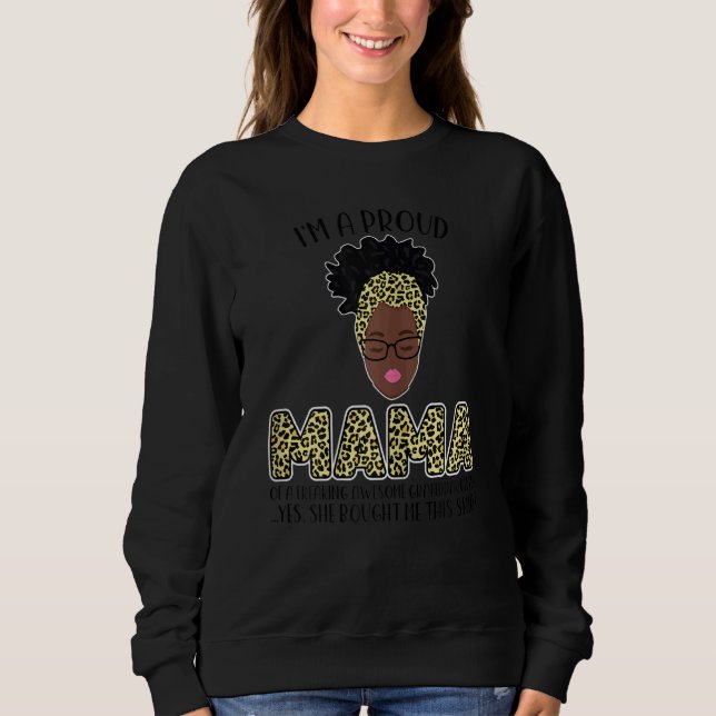 Jag är en stolt Mamma av en mormor. T Shirt (Framsida)