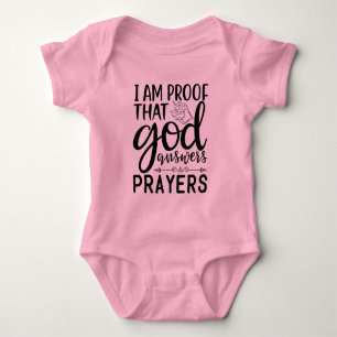 Jag är ett bevis på att Gud svarar Prayers T Shirt