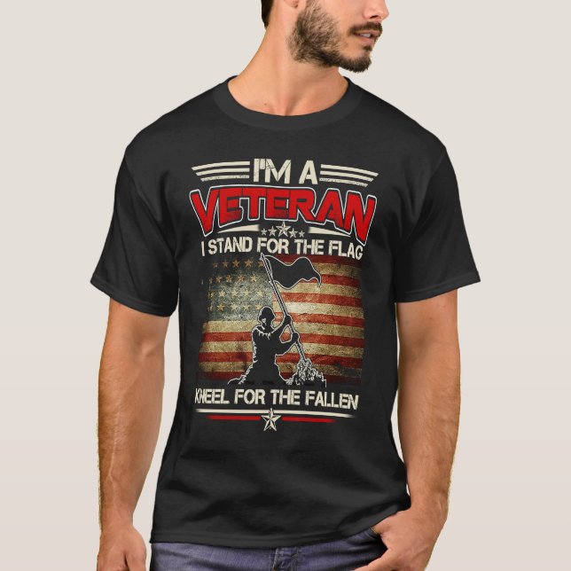 Jag är ett veteranstativ för Flagga Kneel. T Shirt (Framsida)