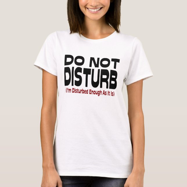 Jag är förvirrad nog eftersom det är tee shirt (Framsida)