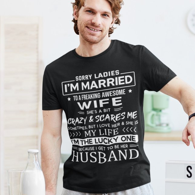 Jag är gift med en frusen Fantastisk-fru T Shirt (Skapare uppladdad)